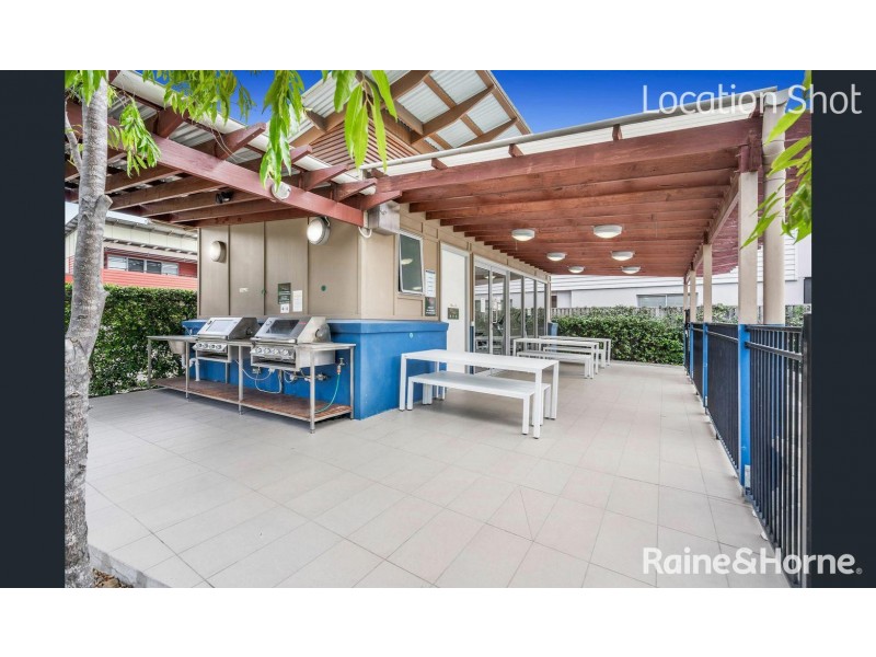 Fully Furnished U5/123 Barrack Road, Cannon Hill QLD 4170