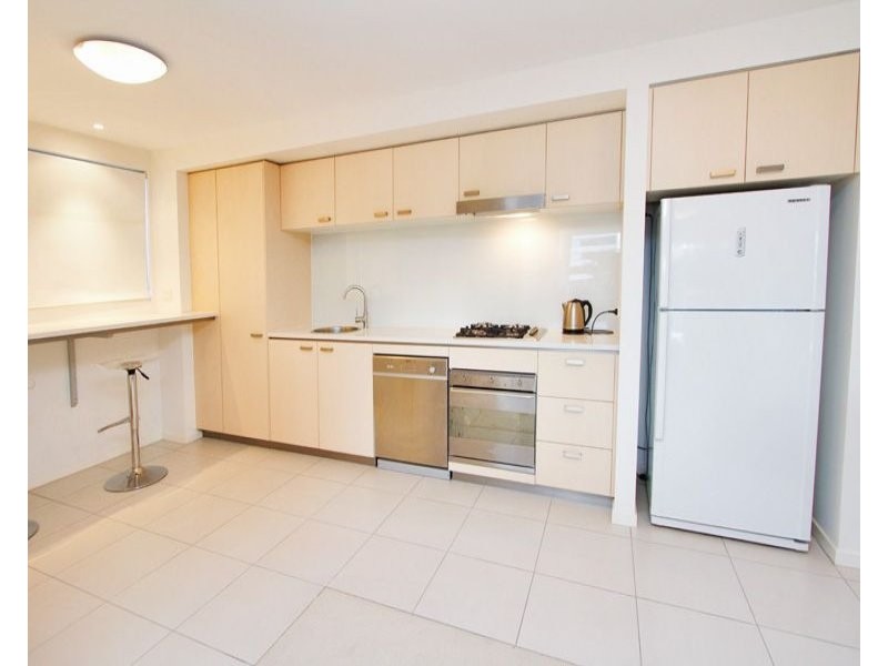 8/15 Walsh Street, Milton QLD 4064