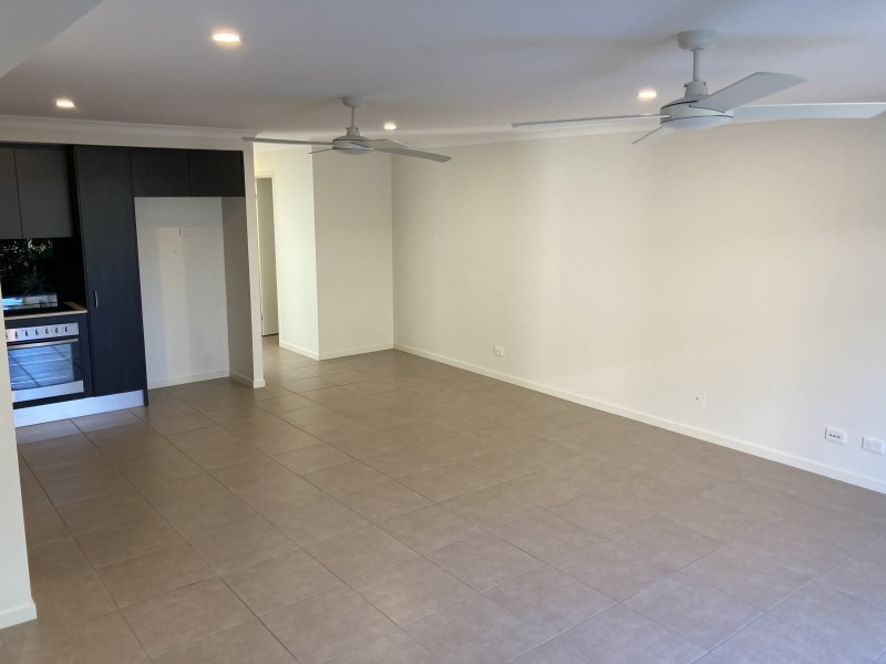 116/370 Gainsborough Drive, Pimpama QLD 4209