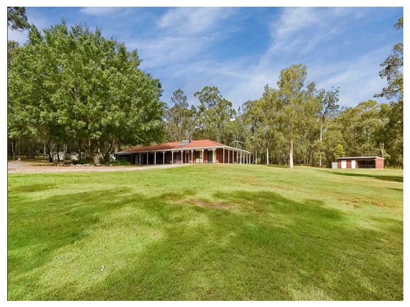 323 Middle Road, Boronia Heights QLD 4124