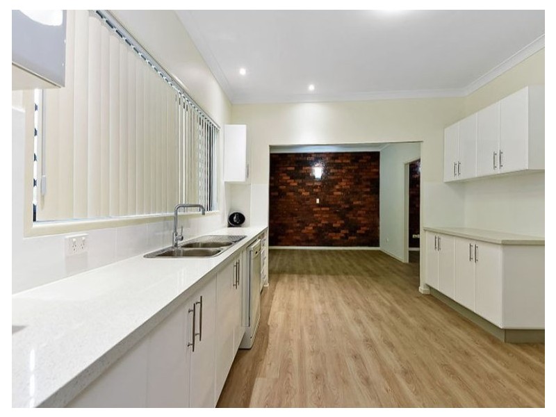 323 Middle Road, Boronia Heights QLD 4124