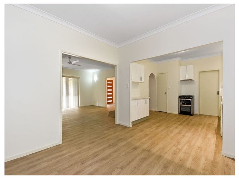 323 Middle Road, Boronia Heights QLD 4124