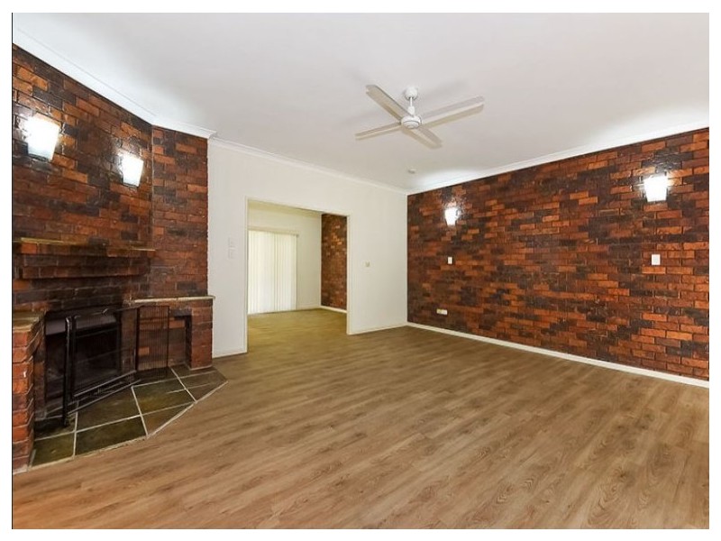 323 Middle Road, Boronia Heights QLD 4124