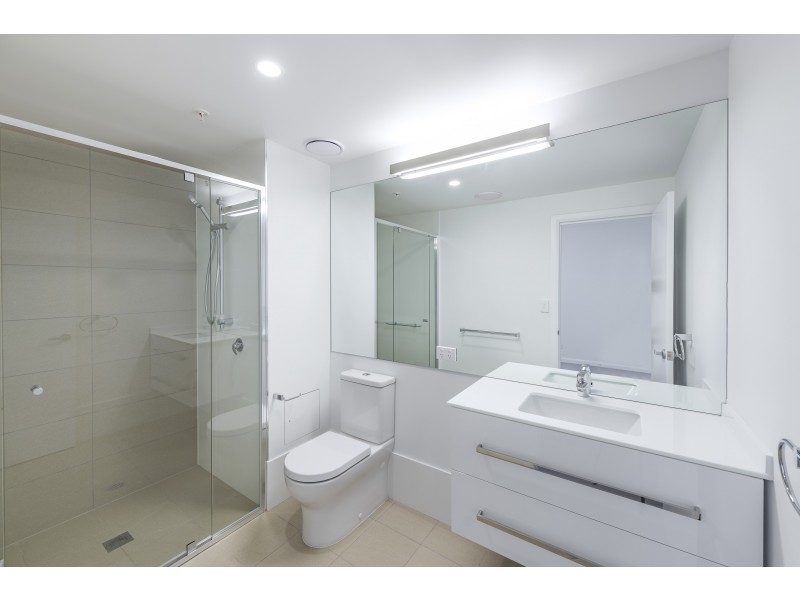 31102/300 Old Cleveland rd, Coorparoo QLD 4151