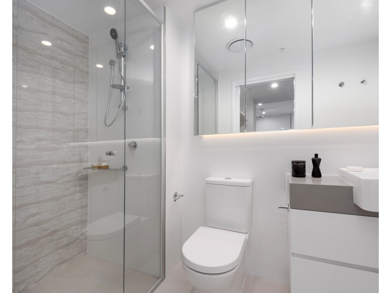 1012/123 Cavendish Road, Coorparoo QLD 4151