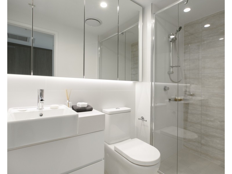 2068/123 Cavendish Road, Coorparoo QLD 4151