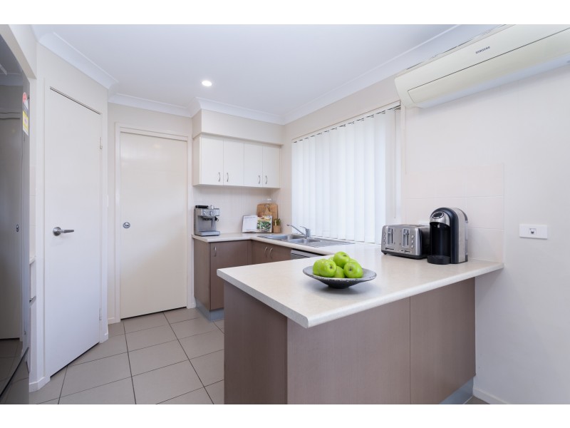 18/6 Canton Court, Manly West QLD 4179