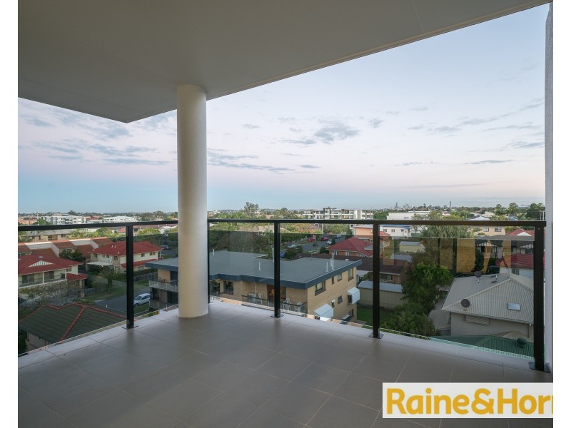 65 HILLTOP AVENUE, Chermside QLD 4032