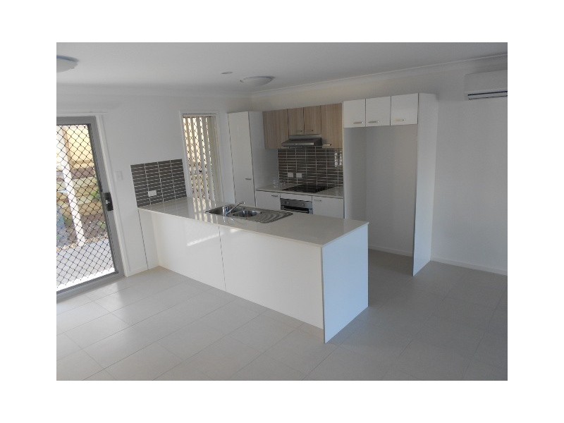 1 Gumview Street, Albany Creek QLD 4035