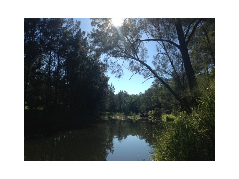 1 Gumview Street, Albany Creek QLD 4035