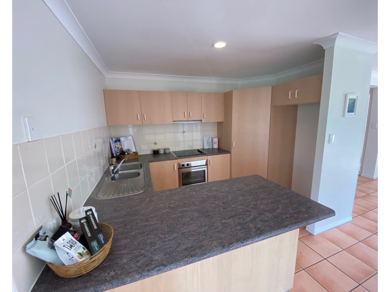 12 Marble Arch Place, Arundel QLD 4214