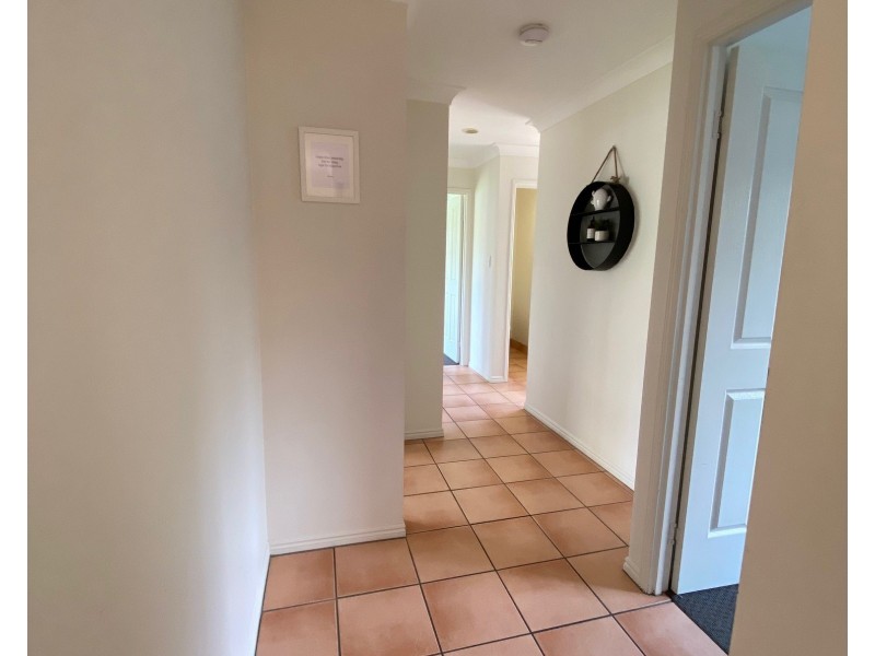 12 Marble Arch Place, Arundel QLD 4214