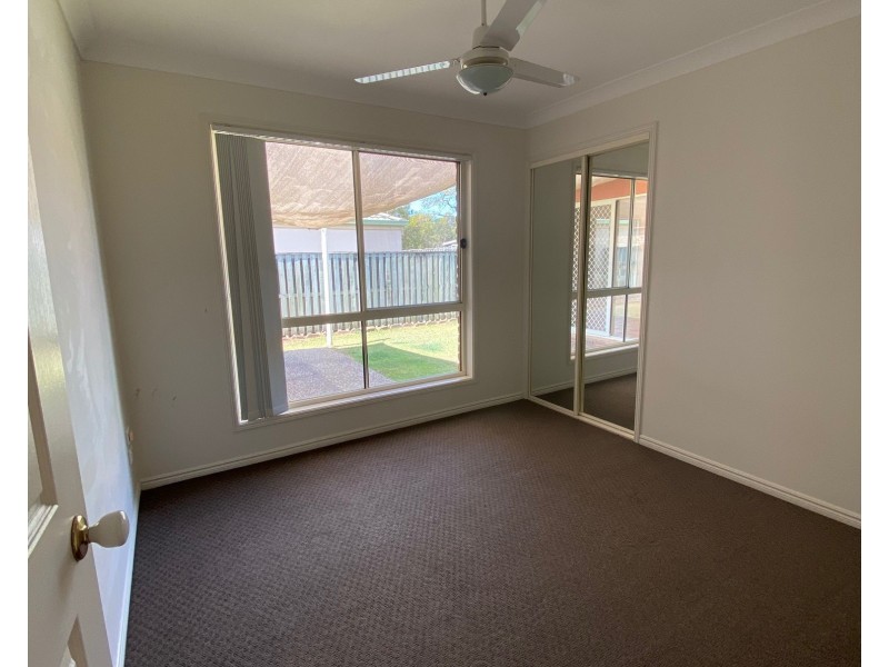 12 Marble Arch Place, Arundel QLD 4214