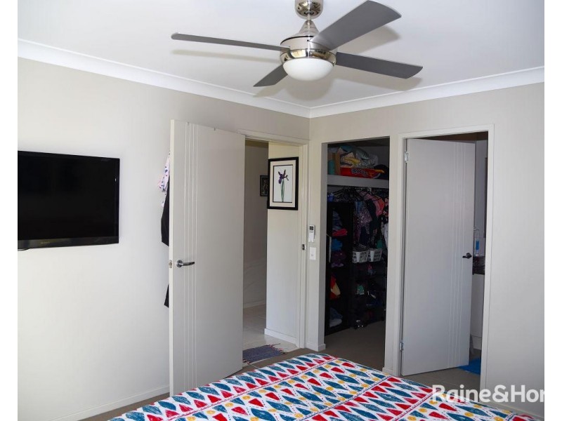 68 Denham Crescent, North Lakes QLD 4509