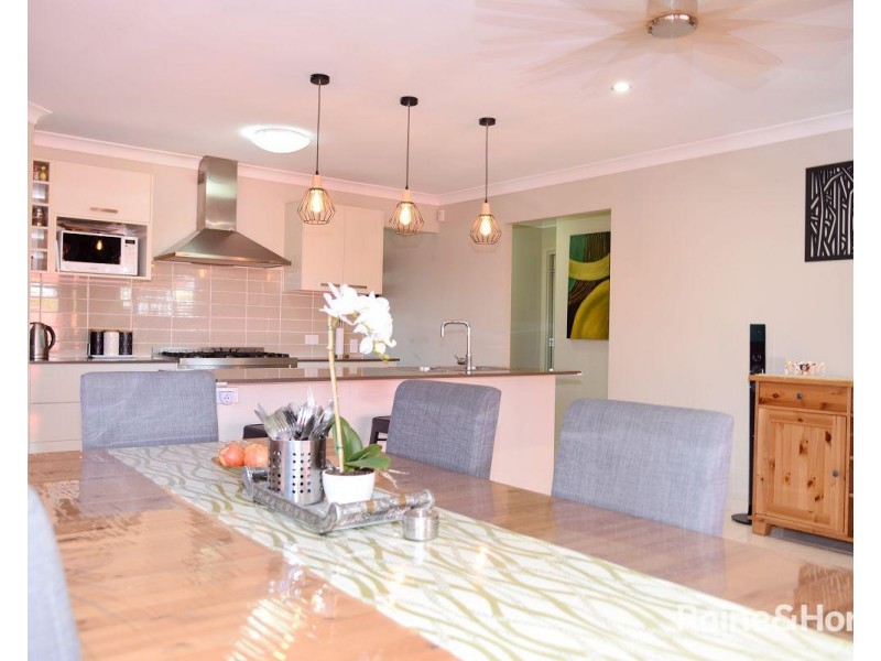 68 Denham Crescent, North Lakes QLD 4509