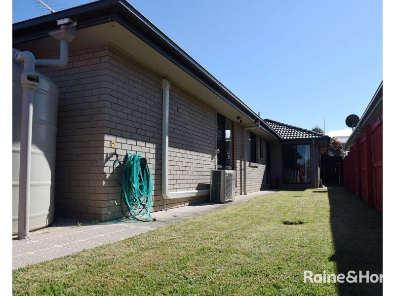 68 Denham Crescent, North Lakes QLD 4509