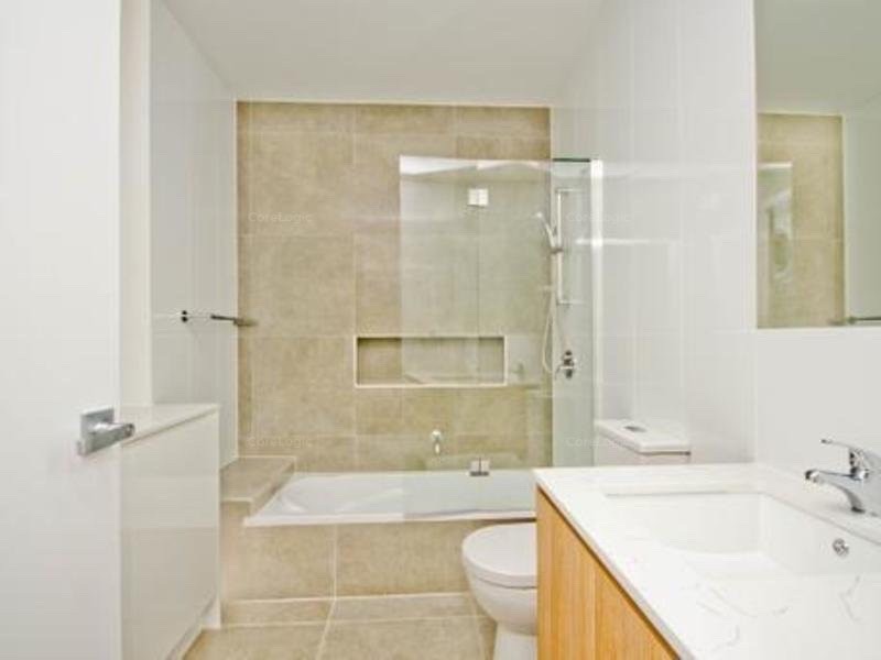 18 Evergreen View, Robina QLD 4226