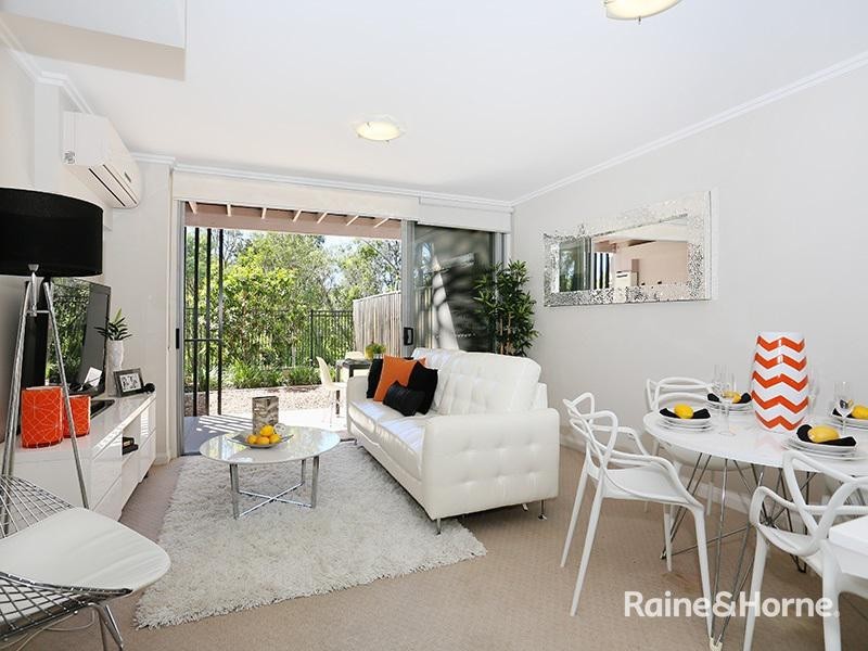 U108/123 Barrack Road, Cannon Hill QLD 4170