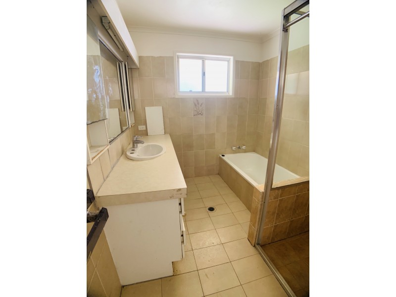 170 Ron Penhaligon Way, Robina QLD 4226