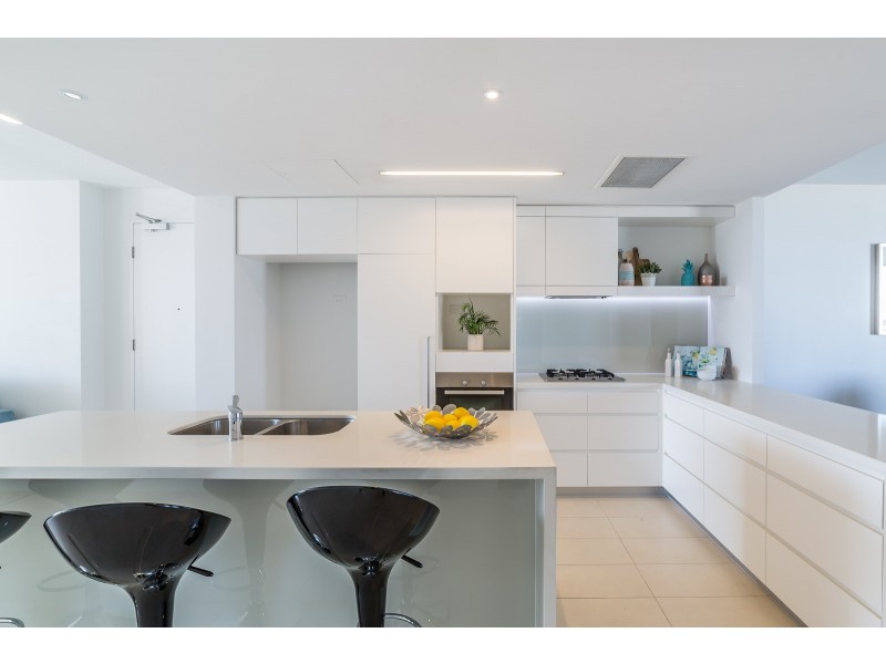 Paradise Point QLD 4216