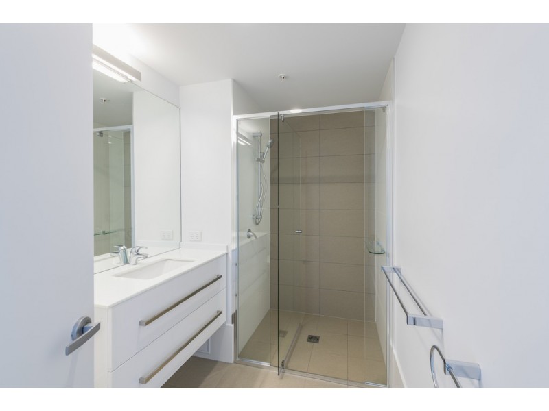 20403/300 Old Cleveland rd, Coorparoo QLD 4151