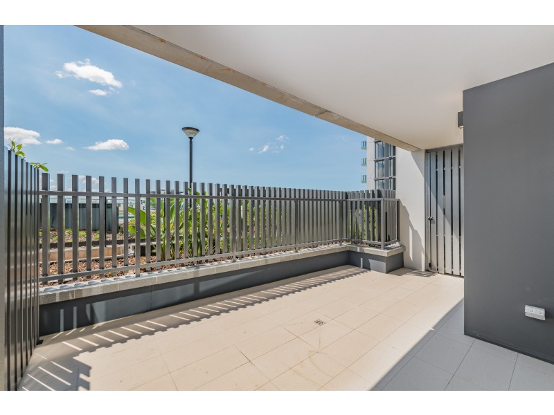 20403/300 Old Cleveland rd, Coorparoo QLD 4151