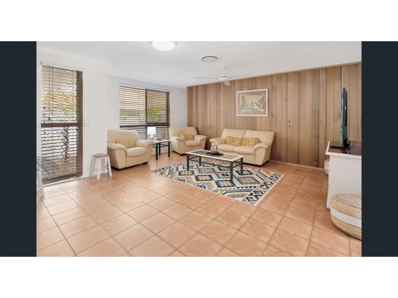 21 Patura Drive, Ashmore QLD 4214