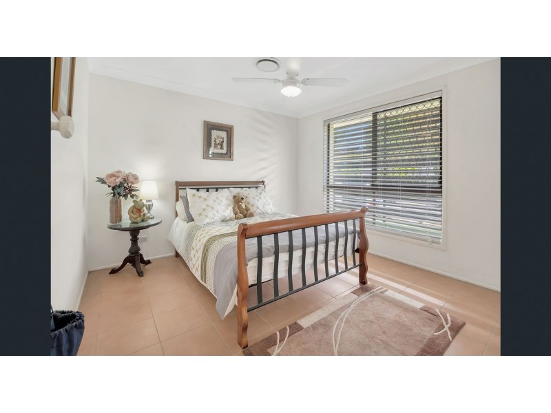 21 Patura Drive, Ashmore QLD 4214