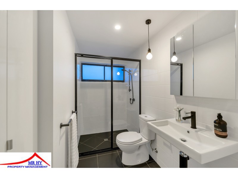 2/59 Latham Street, Chermside QLD 4032