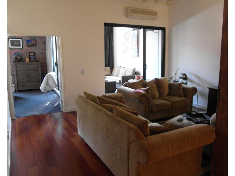 54 Vernon Tce, Teneriffe QLD 4005