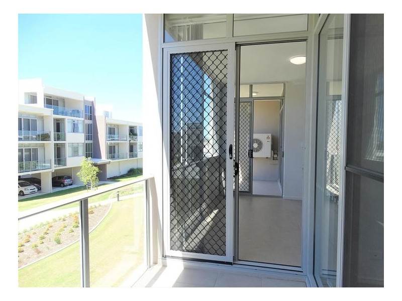 D17/3 McLennan Court, North Lakes QLD 4509