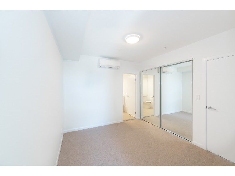 20603/300 Old Cleveland Rd, Coorparoo QLD 4151