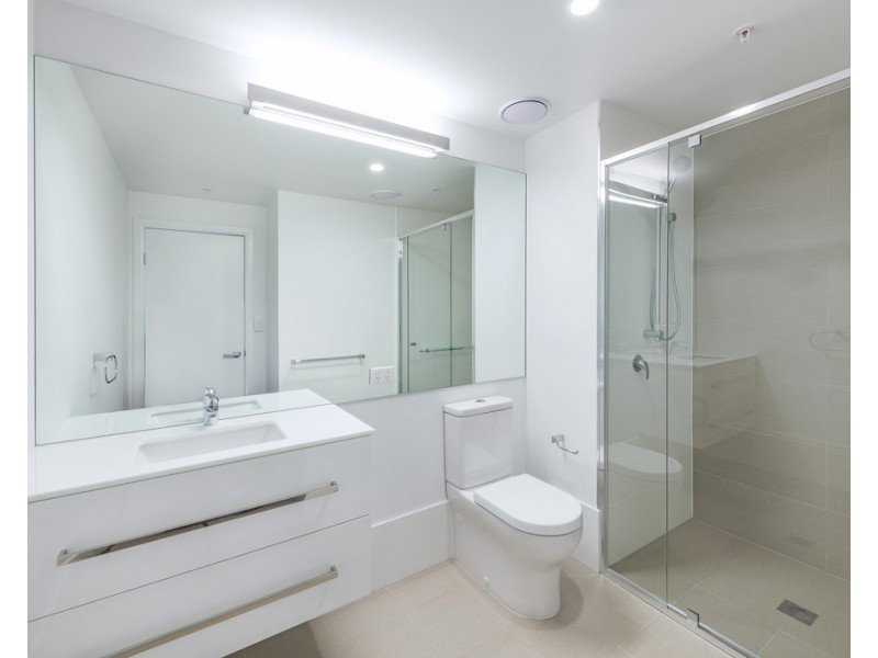 21105/300 Old Cleveland Rd, Coorparoo QLD 4151