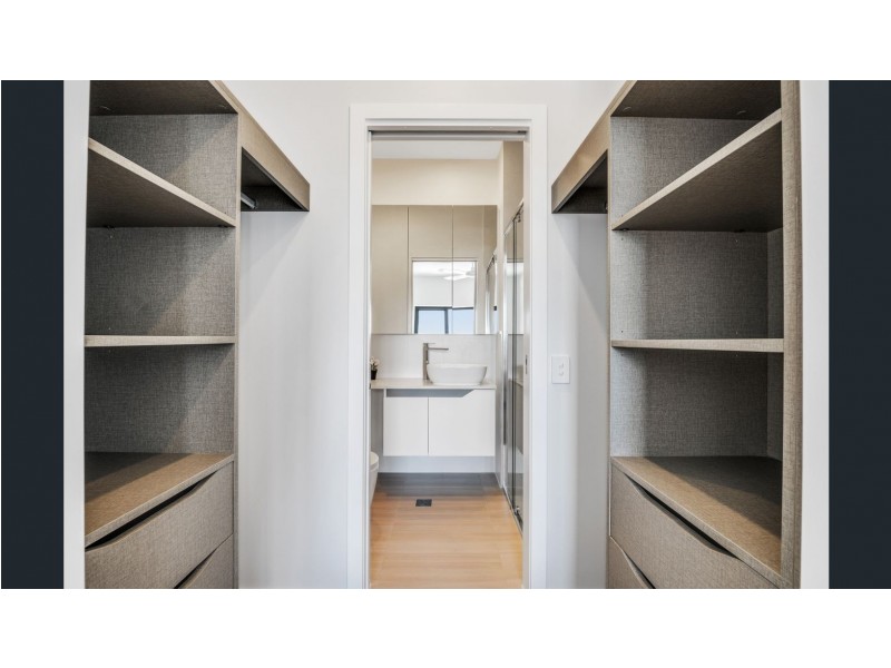 4/33 Sword Street, Woolloongabba QLD 4102