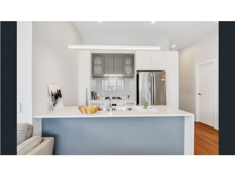 4/33 Sword Street, Woolloongabba QLD 4102