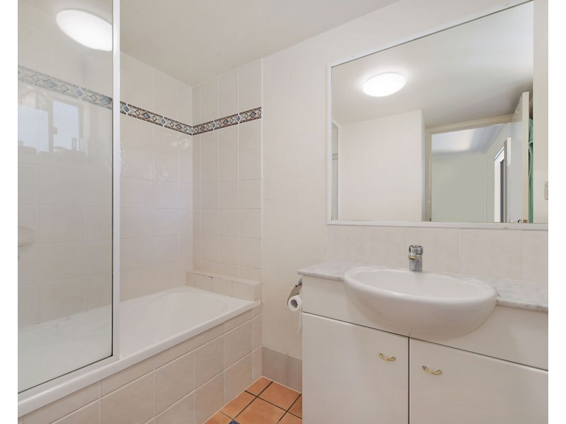 45 Harries Road, Coorparoo QLD 4151