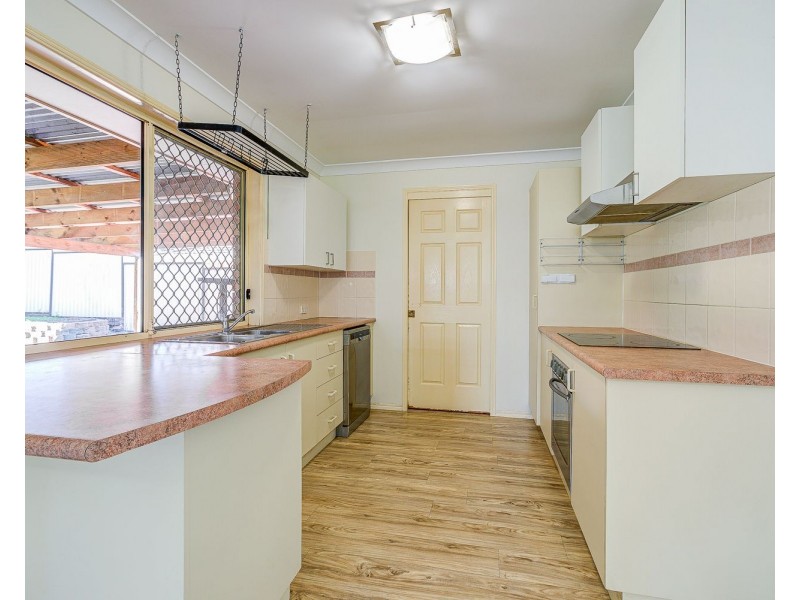 14 Geaney Boulevard, Crestmead QLD 4132