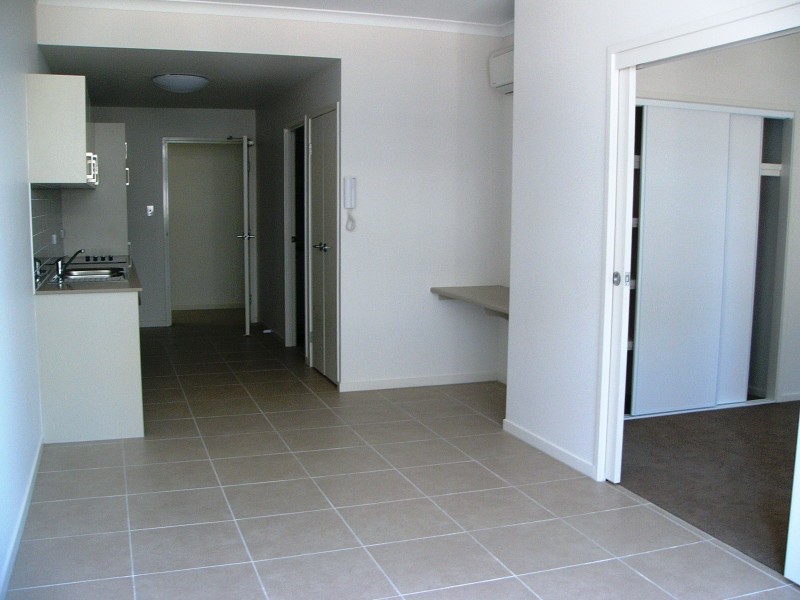 A17/3 McLennan Court, North Lakes QLD 4509