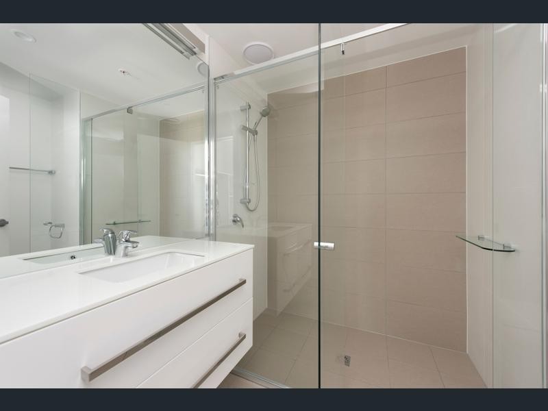 30801/300 Old Cleveland rd, Coorparoo QLD 4151