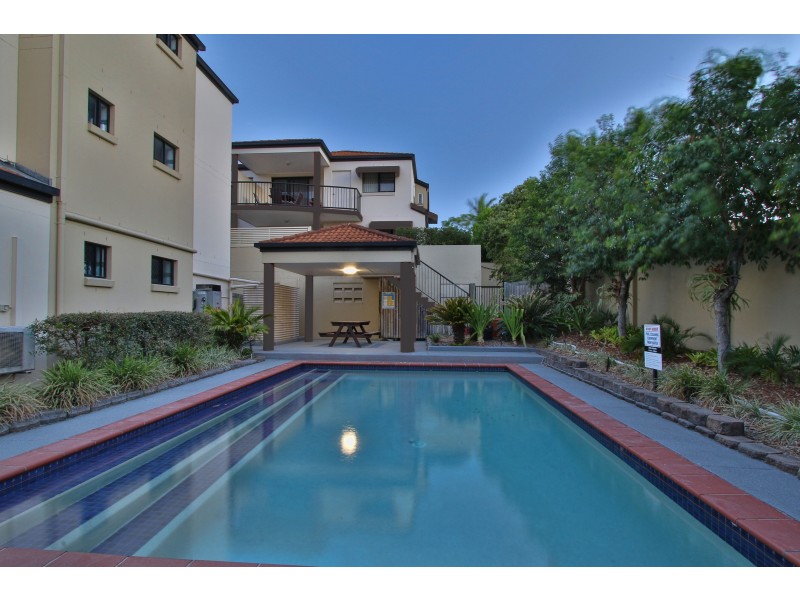 13/15 Dansie Street, Greenslopes QLD 4120