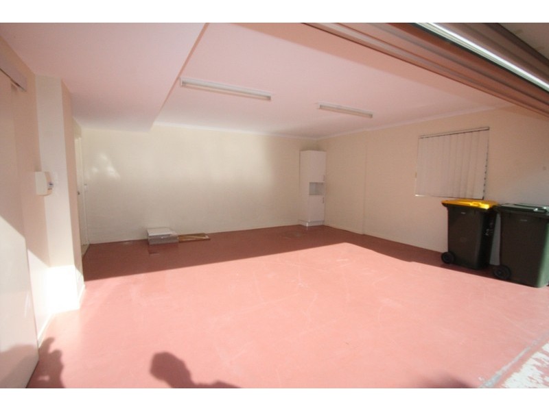 1/77 Depper St, St Lucia QLD 4067
