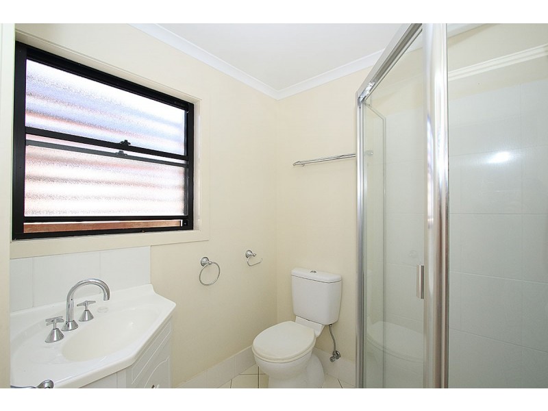 1/77 Depper St, St Lucia QLD 4067
