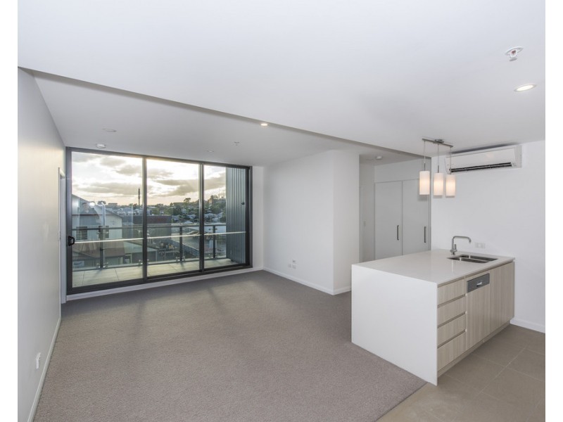 30408/300 Old Cleveland rd, Coorparoo QLD 4151