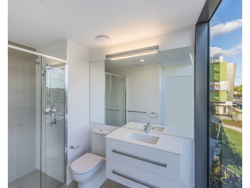 30408/300 Old Cleveland rd, Coorparoo QLD 4151