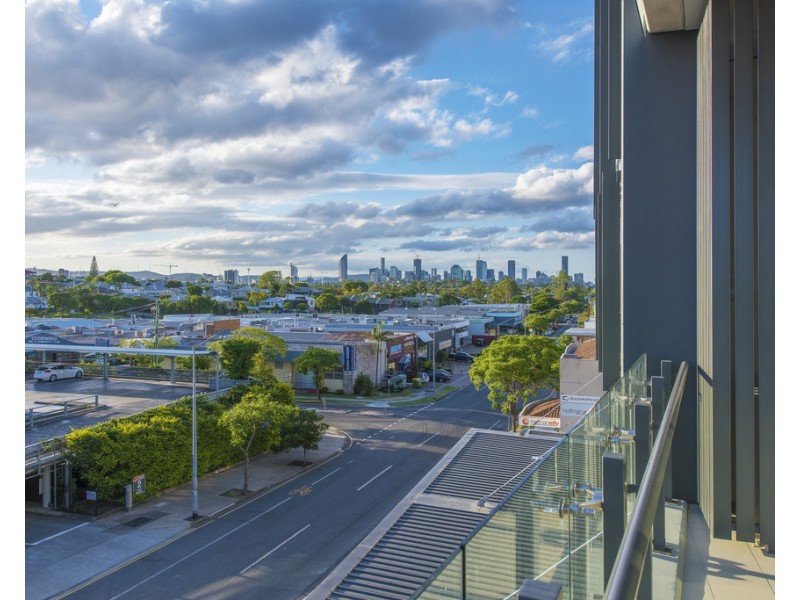 30408/300 Old Cleveland rd, Coorparoo QLD 4151