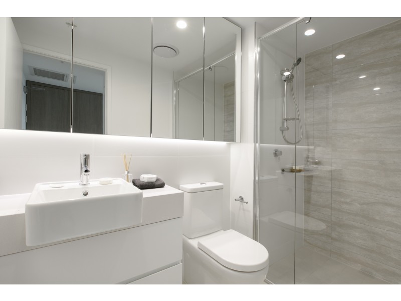 2057/123 Cavendish Road, Coorparoo QLD 4151