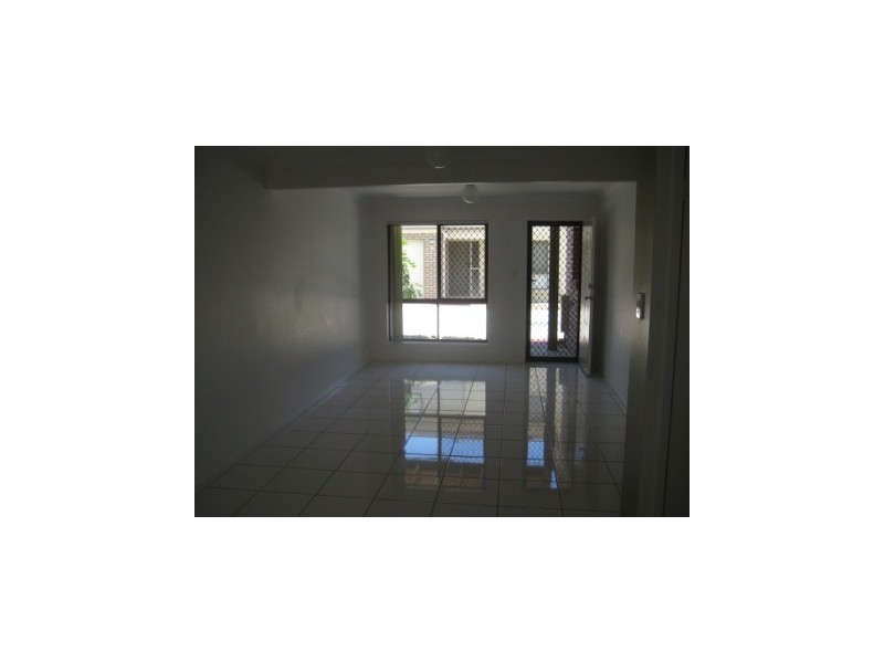 2/5 Cotterell Road, Kallangur QLD 4503