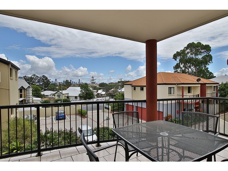 16/15 Dansie Street, Greenslopes QLD 4120
