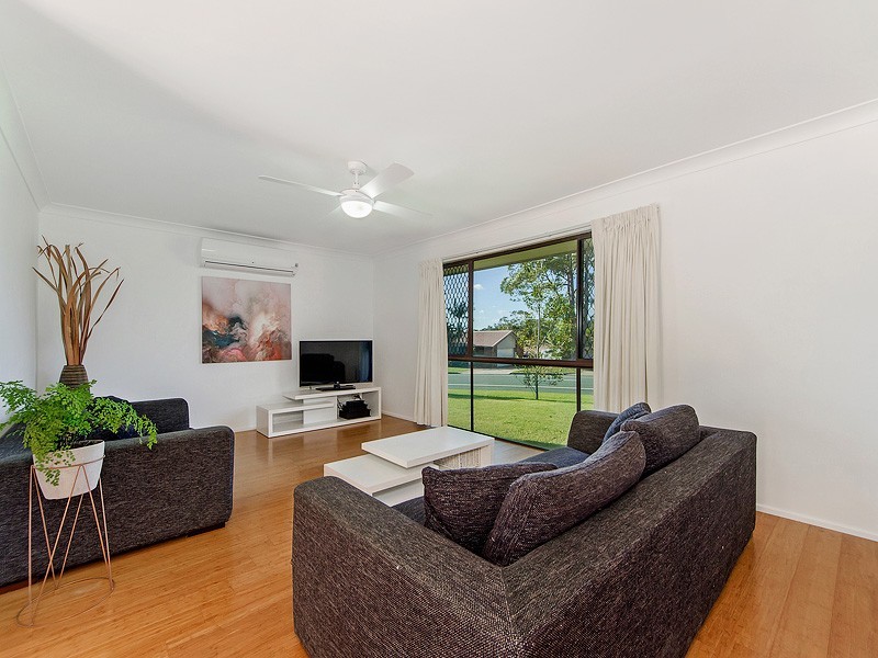 12 Kallaroo Crescent, Ashmore QLD 4214