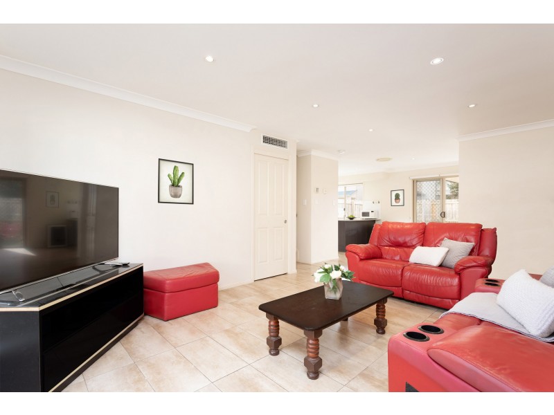 8/24 Tallis Street, Wakerley QLD 4154